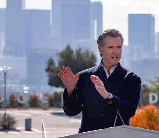 California Democrats Debate Reining in Drug Industry Middlemen california-democrats-debate-reining-in-drug-ndustry-middlemen