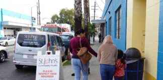 Community Clinic Workers Review Constitutional Protections Amid Immigration Raids community-clinic-workers-review-constitutional-protections-amid-mmigration-raids